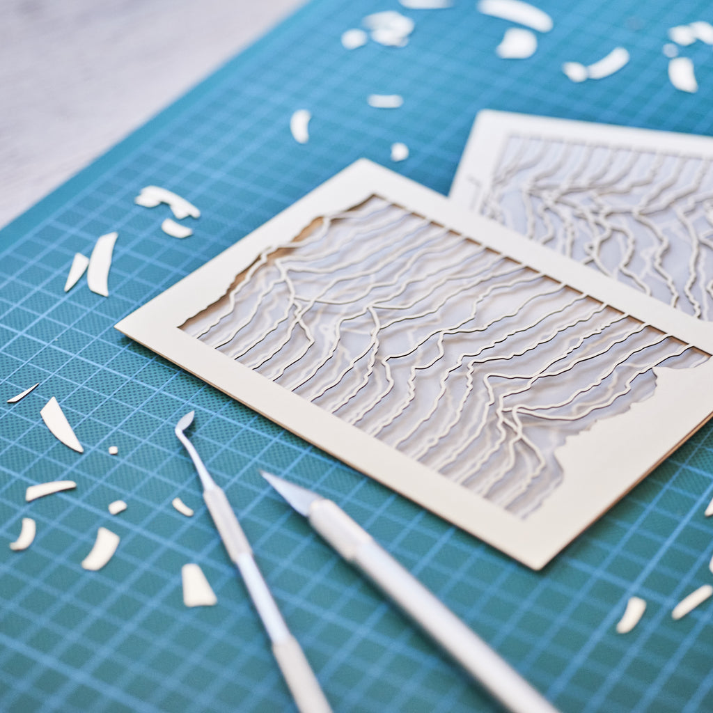 Radio telescope signal waves design as an homage to Joy Division Unknown Pleasures cover